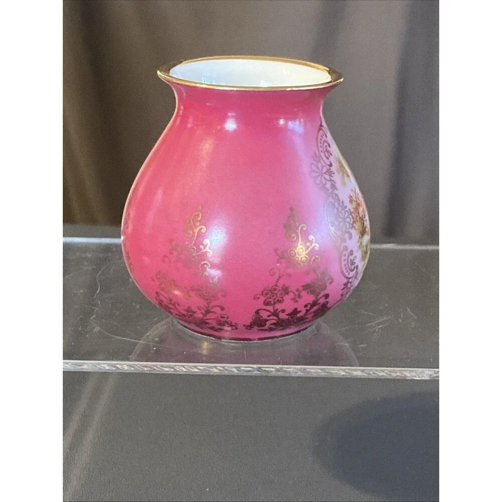 VINTAGE BAVARIAN MINIATURE VASE FRANCE COURTING COUPLE GOLD RIM 2.5”
